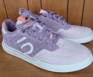 adidas Five Ten Sleuth Mountain Bike Shoes Women Size 7 Purple Coral. Never worn