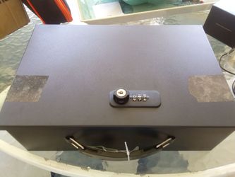 Heavy Duty Combo/Keyed Portable Safe