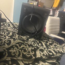 Ultimea Subwoofers 
