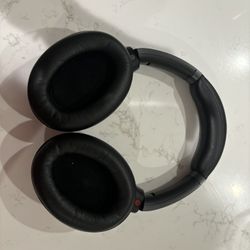 Sony WH-1000XM3 Noise Canceling Headphones