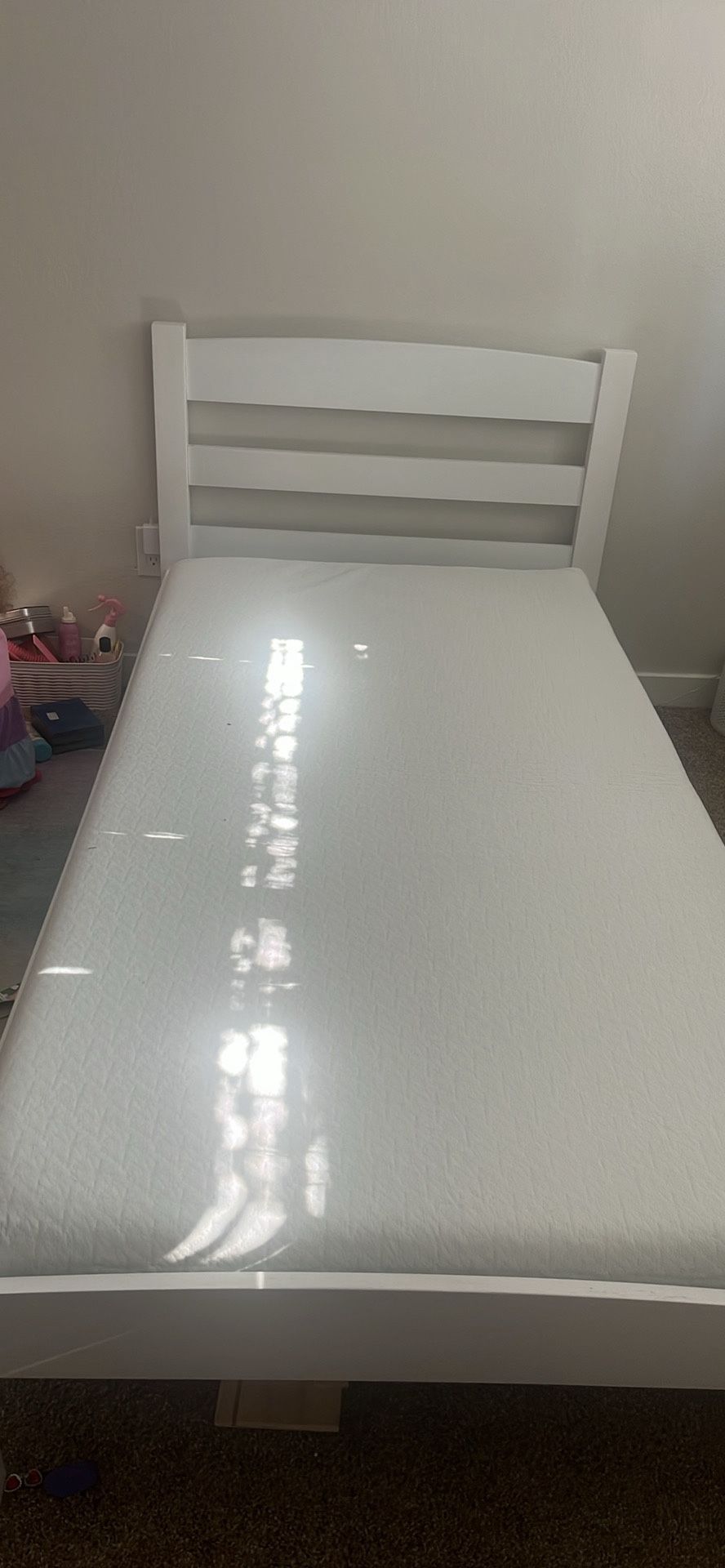 Twin Bed