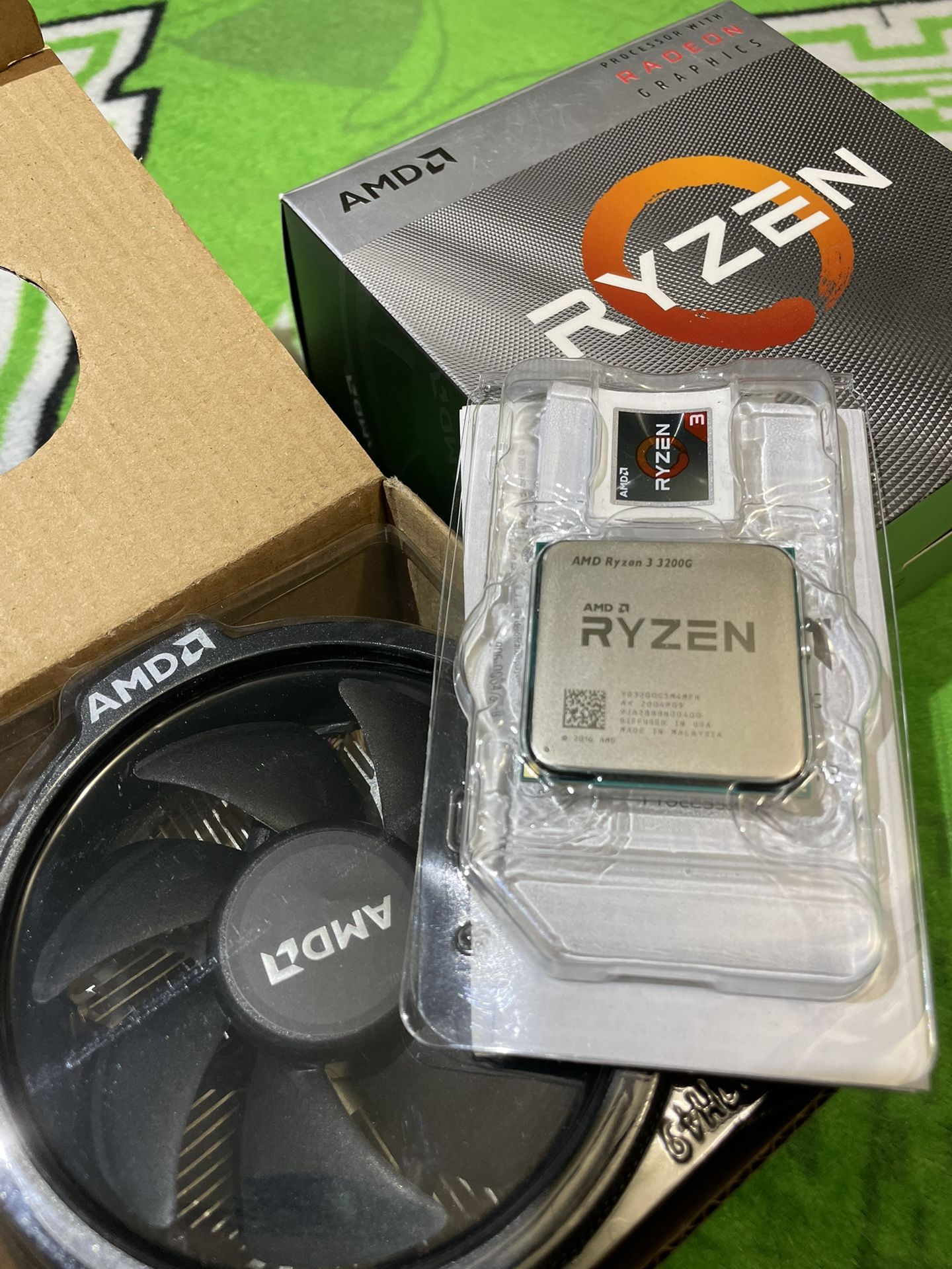 Amazon.com: AMD Ryzen 3 3200G 4-core unlocked desktop Ryzen 3200G