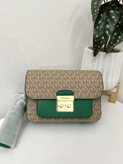 Michael Kors Sloan Editor MD Flap Messenger