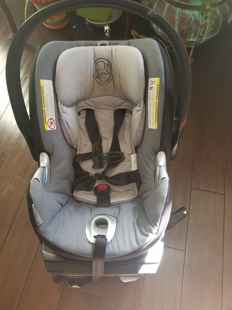 Cybex baby car seat