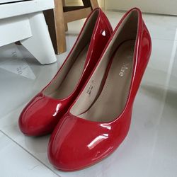 Gorgeous Red High Heel Shoes