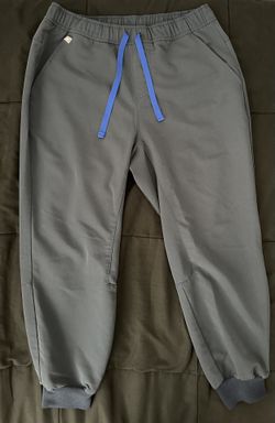 FIGS Joggers Scrub Pants, Size Small Short, Style# M21SW20515, PO# 2359