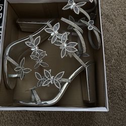 Sliver butterfly heels