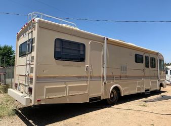 1990 RV Chev Bounder