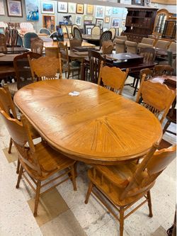 Oak Dining Table w/6Chairs & 1 Leaf
