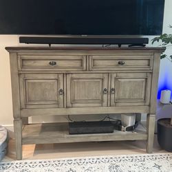 Accent Console/Sideboard