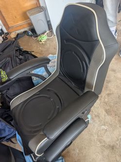 Gaming chair