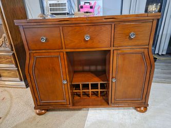 Beautiful flip top buffet table with removable wine rack, 3 drawers and 2 bottom removable shelves