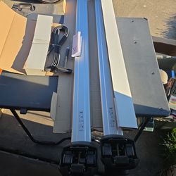 2009-17 Audi Q5 OEM Roof Rack Carrier Bars 8R0071151E