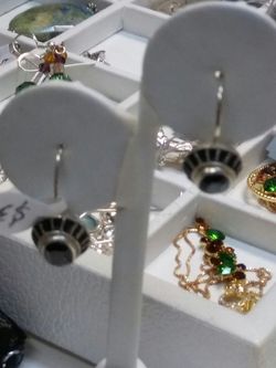 Black onyx.earings.... Sterling silver.925