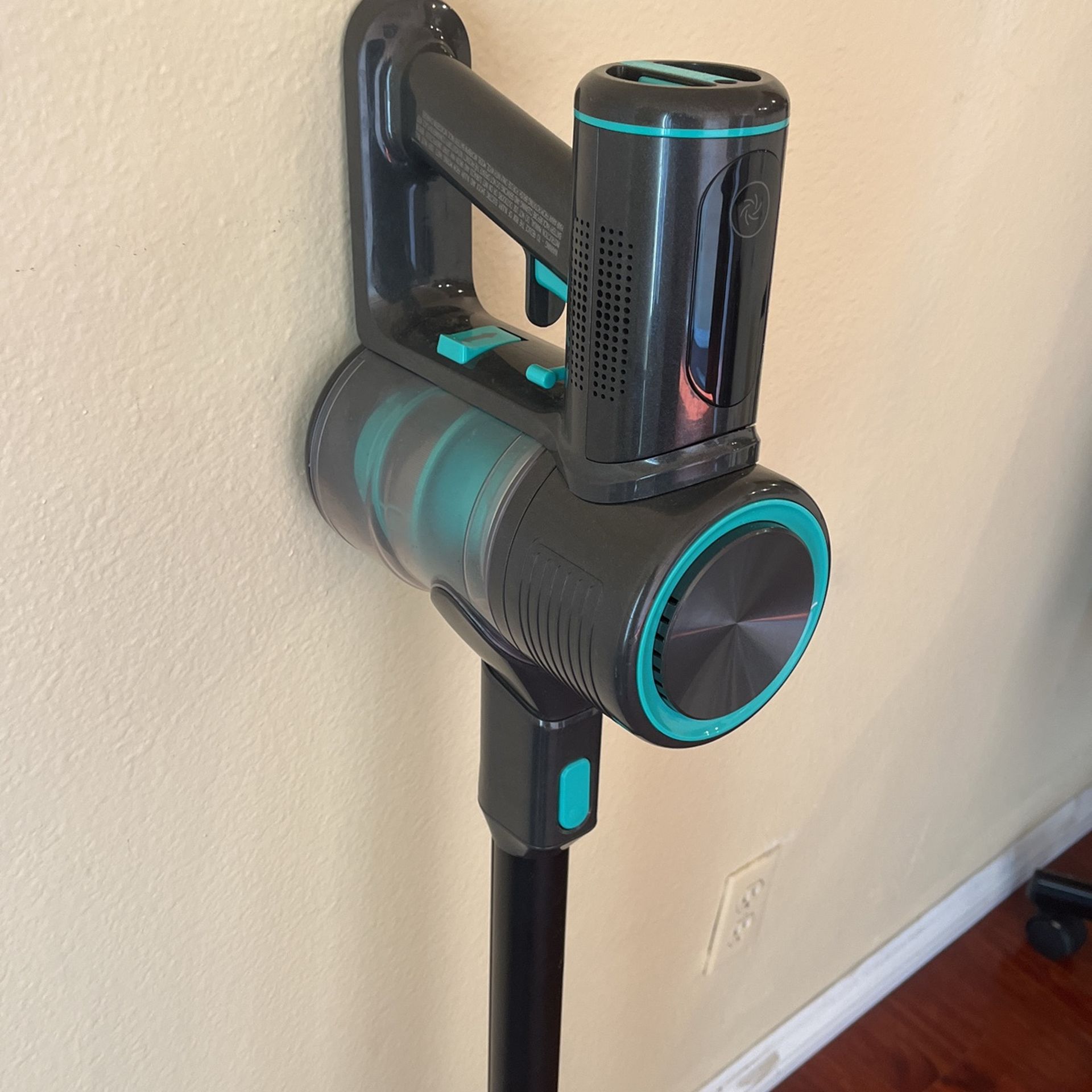Wyze Cordless Rechargeable Vacuum