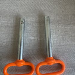 Pair of Rogue 5/8 inch Monster Lite Detent Hitch Pins