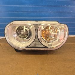 Challenger 2011 2012 2013 2014 Headlight 