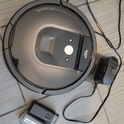 ROBOT ROOMBA VACUUM CLEANER 
