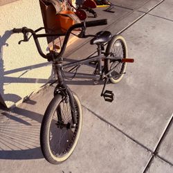 Boys 20in bmx bike