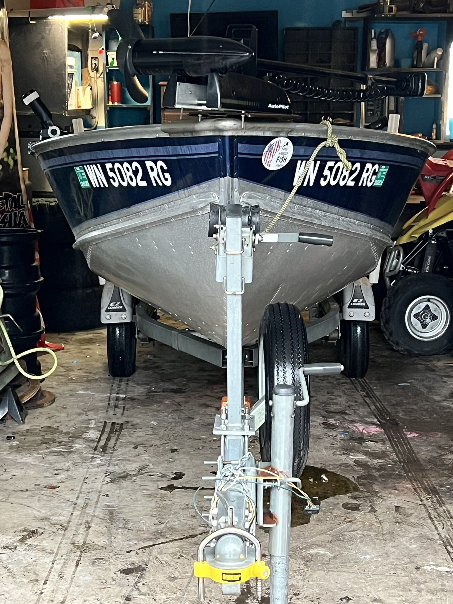 1998 Lund 14w/trailer