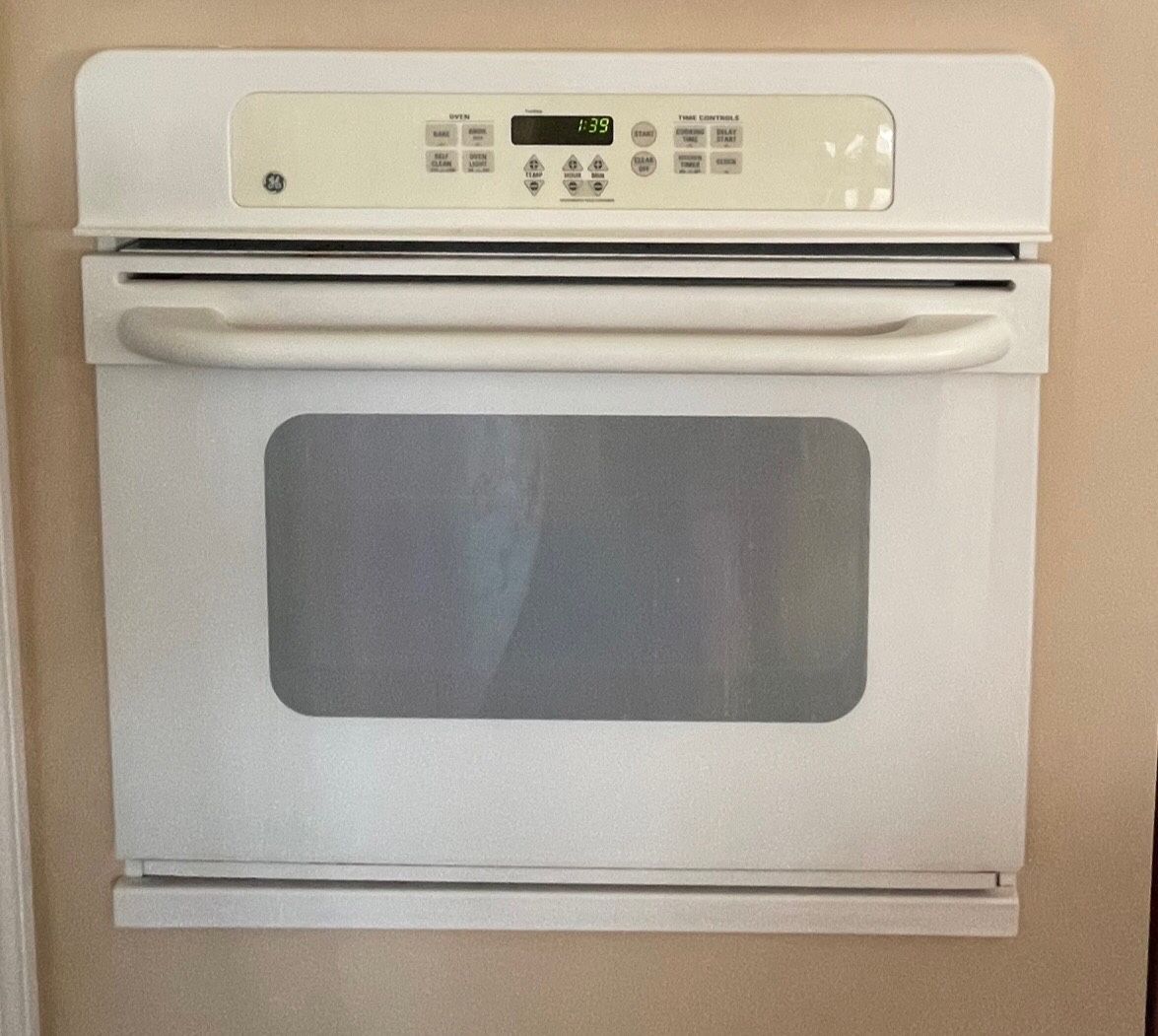 GE Profile in wall Oven   