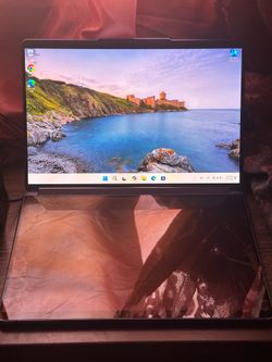 Lenovo Yoga 9i dual OLED screen