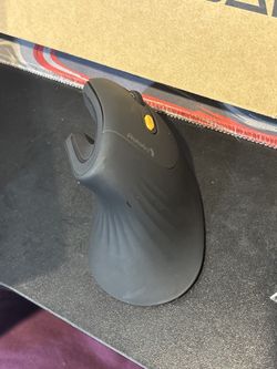 EM11 NL vertical mouse