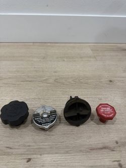 OEM Automotive Caps & Trailer Air Supply Knob Lot Oil Fuel Coolant Haldex