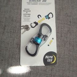 Magnetic Dual Carabiner 