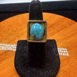 14k Gold And Turquoise Ring 