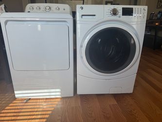 GE Washer and Dryer Set