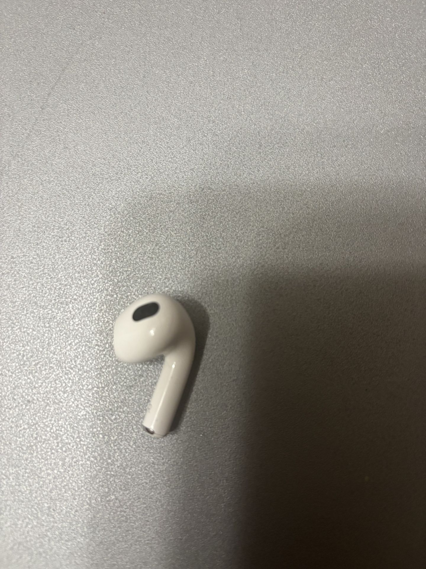 AirPods 3 RIGHT, A2564