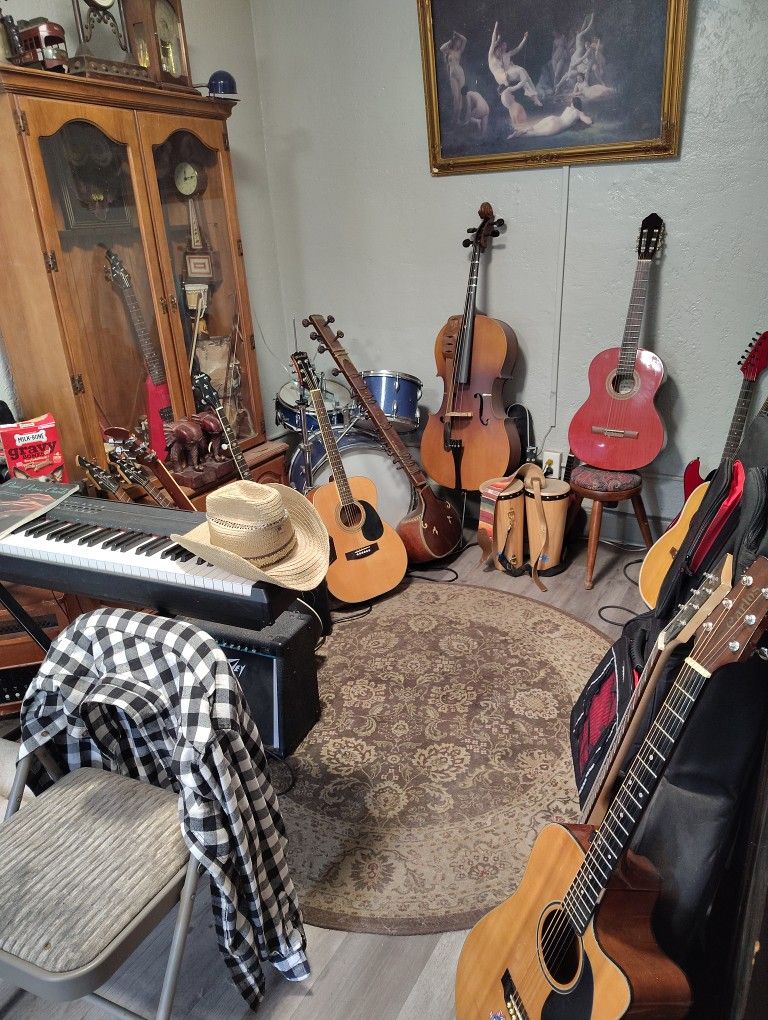 All Kind Of Music Equipment