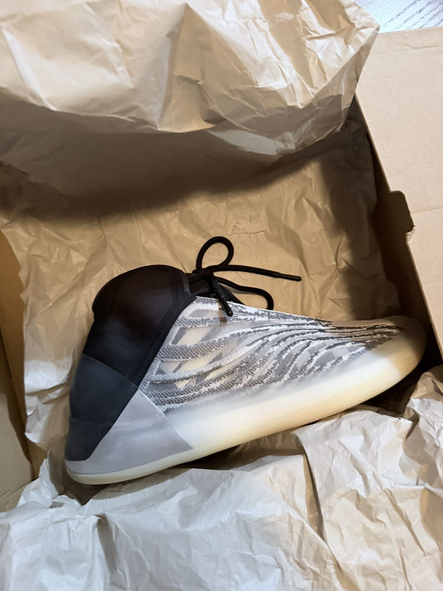 Yeezy Qntm OG