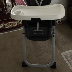 Baby chair with cover