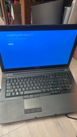 Gaming Dell Precision M6800 corei7 5th Gen 256gb SSD 12gb ram win 11pro