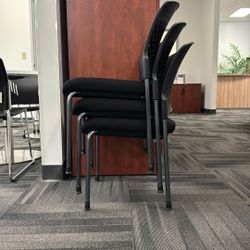 The Arc Stacking Guest Chair | Office Chair 