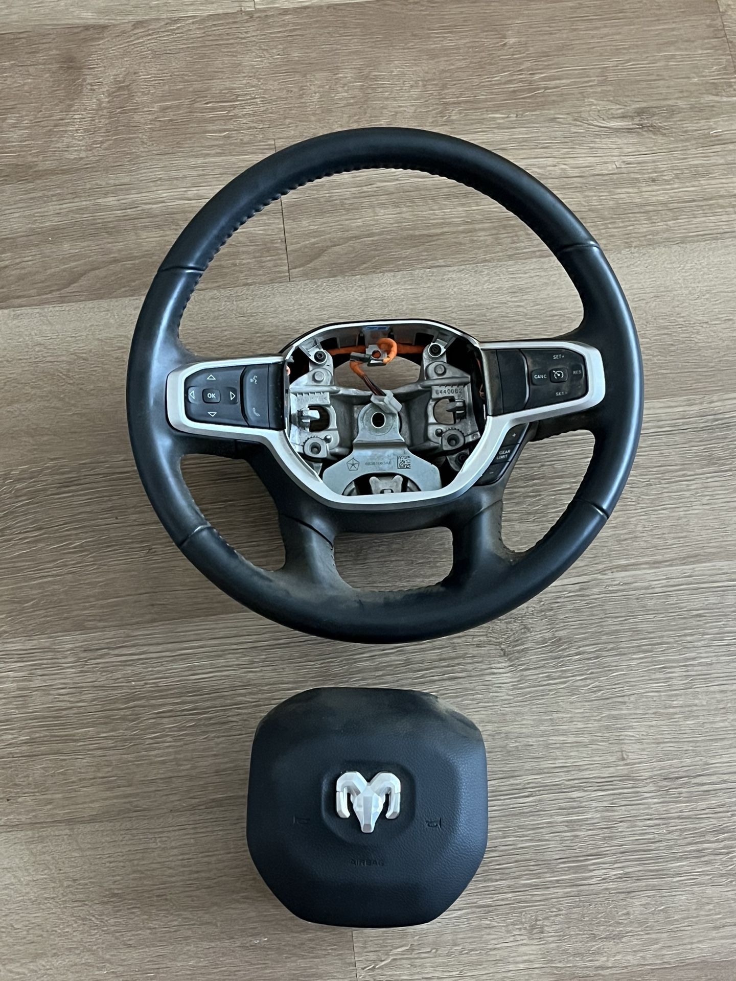 19-21 Ram Dually Steering Wheel W/ Airbag