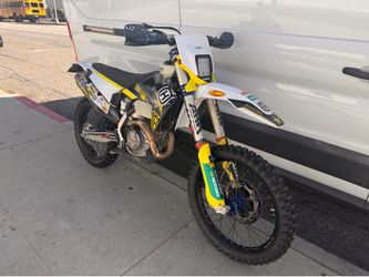 2021 Husqvarna FC 450 Rockstar Edition / Dual Sport Conversion ***Low Hours