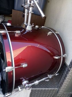 Bonbo y tambor de piso