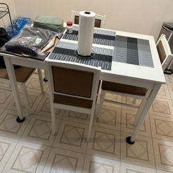 Dining Table with 4 Chairs