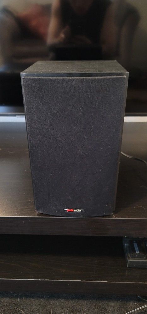 Polk Audio T15 Bookshelf Speaker