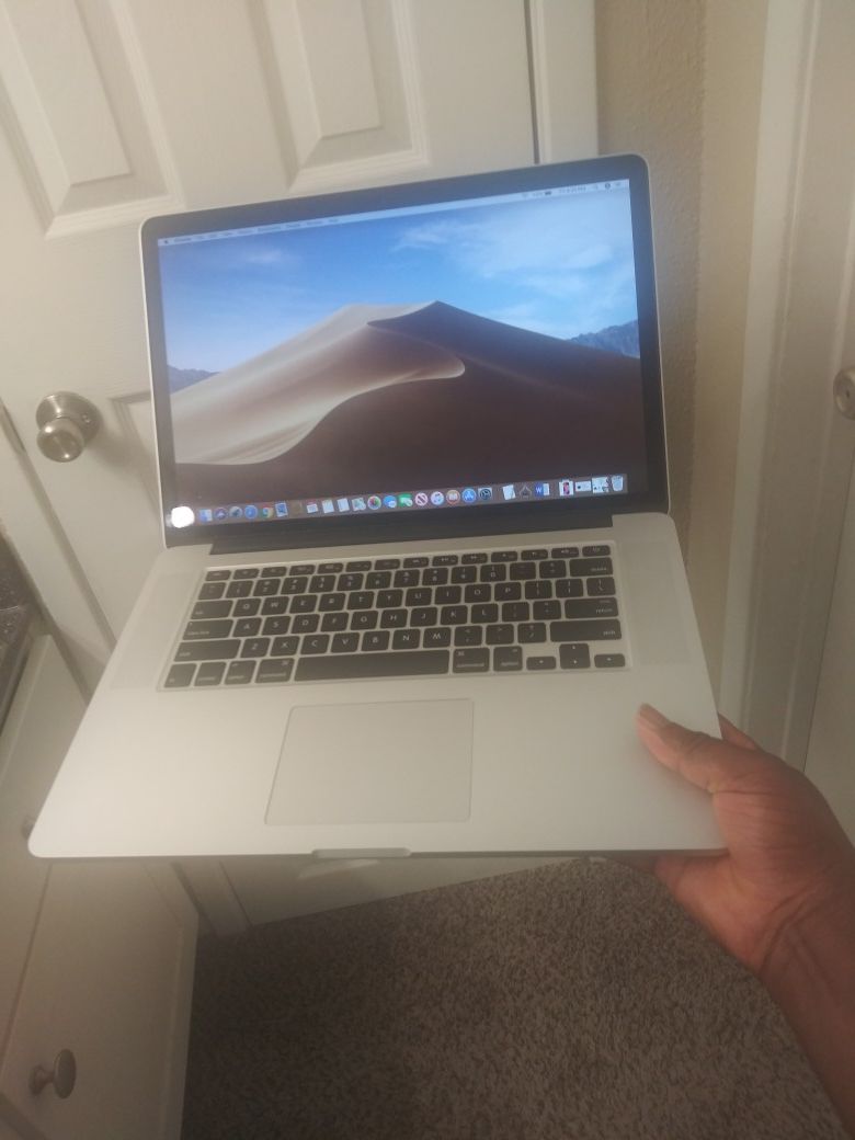 Macbook pro i7 15" 2015 will trade plus cash