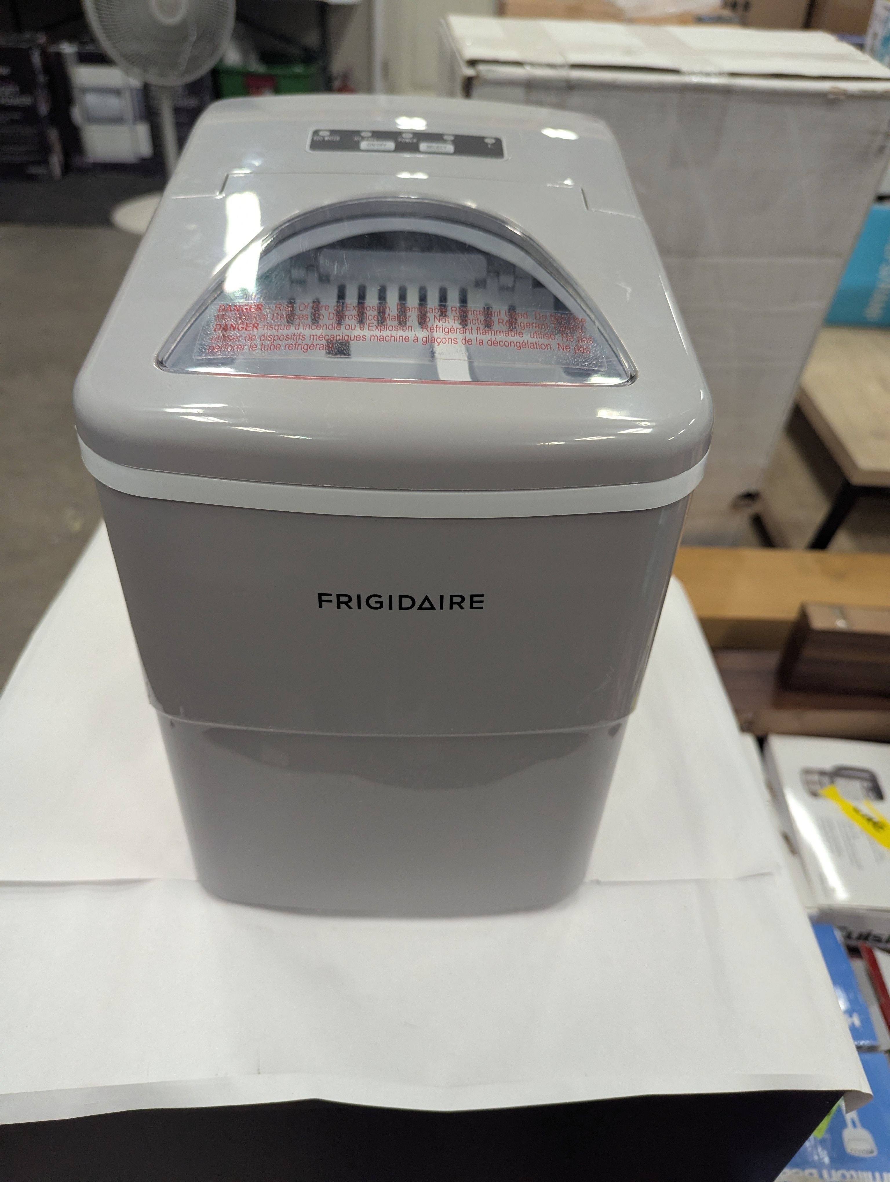 Frigidaire Ice Maker – Portable Countertop Machine | Makes Ice Fast