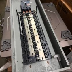 Siemens S4260B3200 Load  Center with QR23B200 200 AMP Breaker