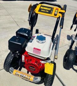 Dewalt 3600 psi Honda gx200 pressure washer
