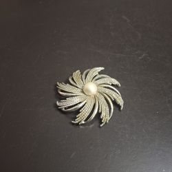 Vintage Mid 20th Century Sarah Coventry Flower Brooch With Faux Pearl Center Known As "Moonflower" 