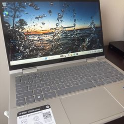 HP Envy x360 2-in-1 | i5-1335U | 8GB RAM | 512GB SSD | 13.9" FHD Touch screen