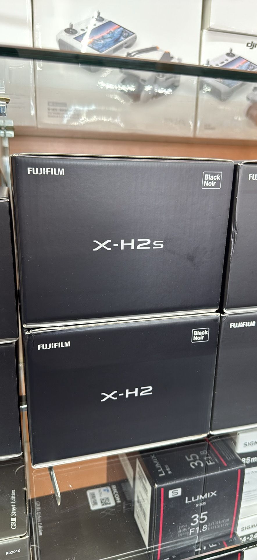 FUJIFILM X-H2 Mirrorless Camera