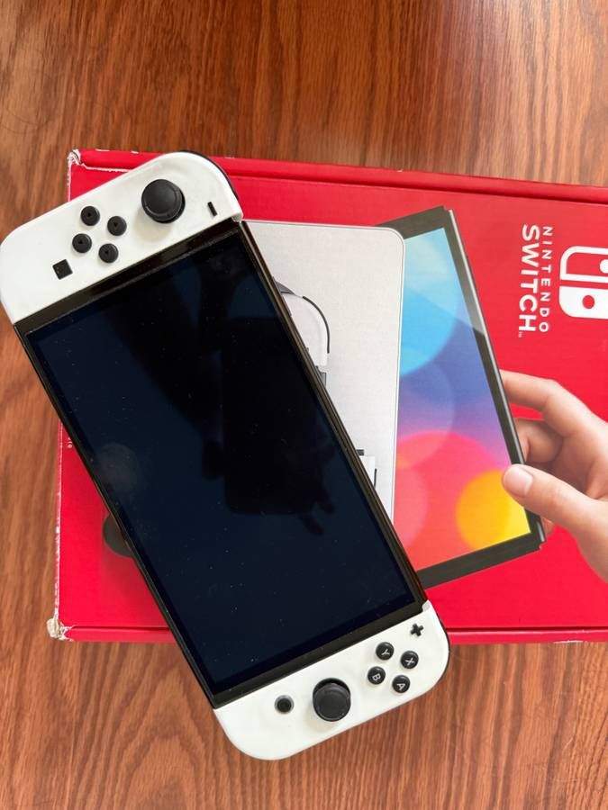 Nintendo Switch Oled (open box)